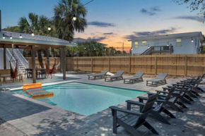 The Sunny Side-Pensacola Beach, 600 feet to Gulf, Private/Heated Pool, Games, Gear